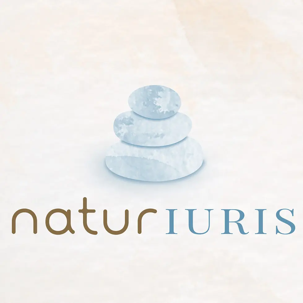 Portfolio logotipo Naturiuris